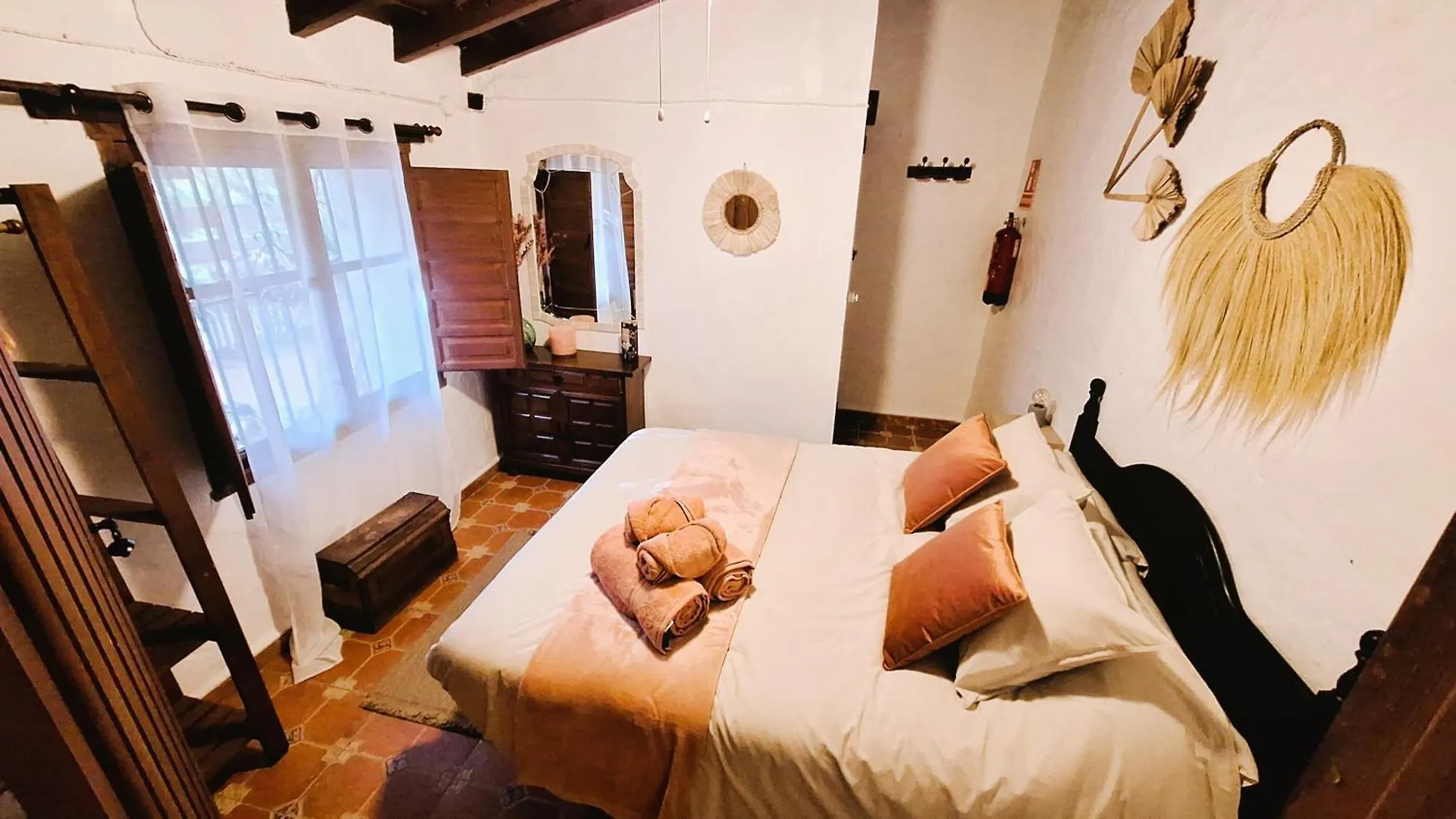 Bed & Breakfast Finca Los Burros Totalan Spain