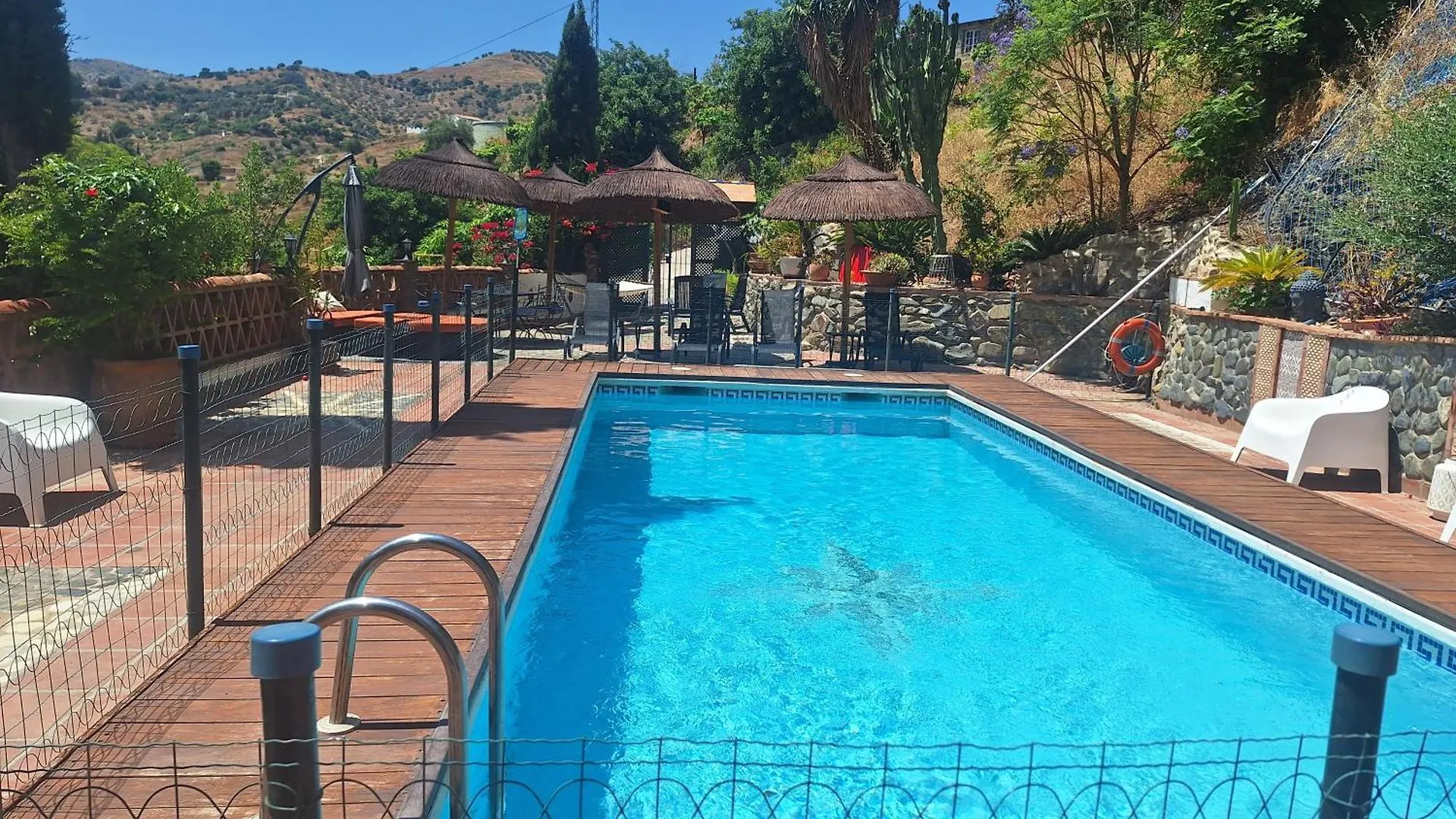Bed & Breakfast Finca Los Burros Totalan
