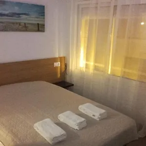 https://habitacion-economica-con-bano-privado-en-pleno-centro.catalonia-hotels.com